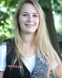 IMGS0127 Ik stoor me aan mijn bleekheid op de foto en de ader links op mijn hoofd-min IMGS0127 Ik stoor me aan mijn bleekheid op de foto en de ader links op mijn hoofd-min